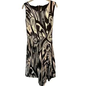 MT Collection Knee Length Dress